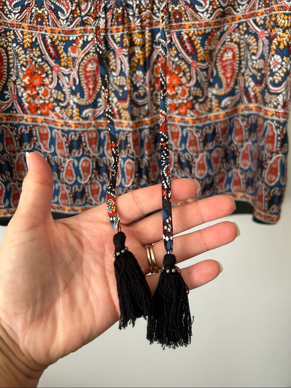 Daniel Rainn Navy and Red Paisley Tie-Front Sleeveless Top - Picture 3 of 10